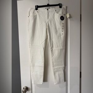 Aeropostale white super soft ankle jegging Size 12R. NWT‎